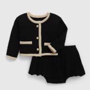 NWT Baby GIRL Cardigan 2 Piece SET Black & Gold 3-6 months